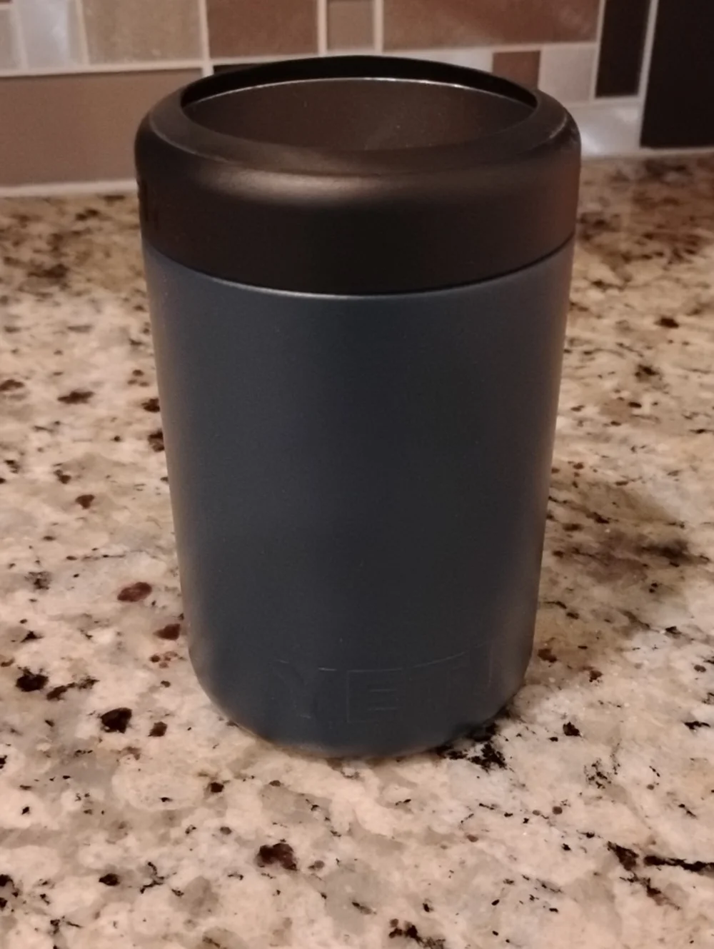 Yeti Rambler Colster - Picture 2 of 6